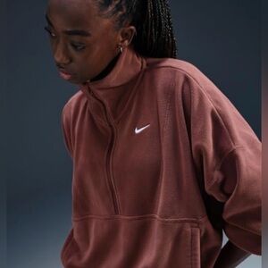 Nike One Women's Therma-FIT Oversized 1/2-Zip Fleece Top